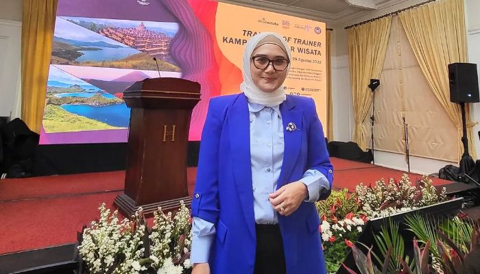 Kiprah Reni Fitriani, Mojang Kuningan yang Sukses Menjadi Konsultan Bisnis di Jakarta