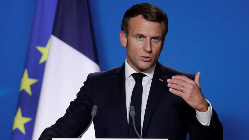 Kontroversi Emmanuel Macron