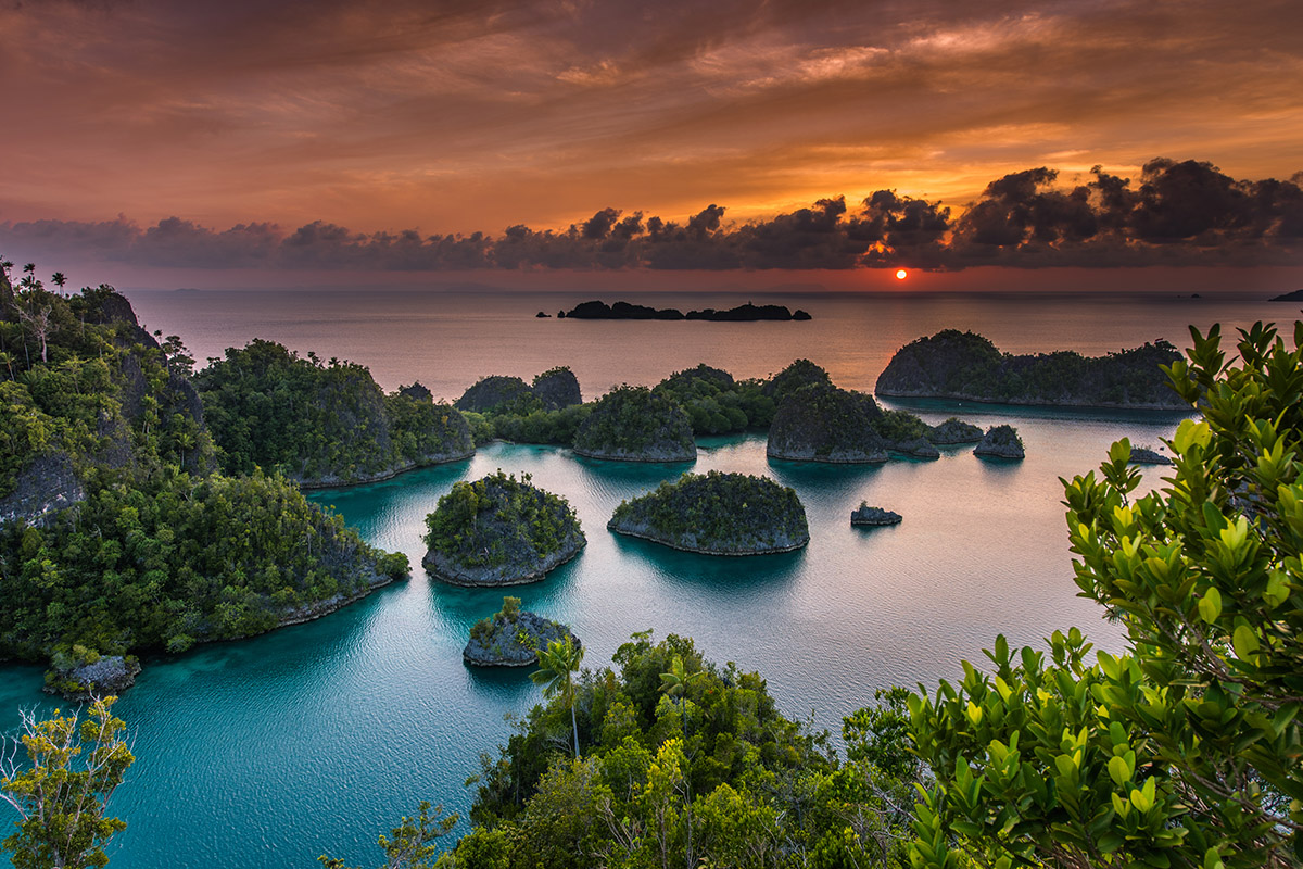 Wisata Maluku dan Papua